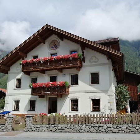 Haus Scheiber Apartment Umhausen Luaran gambar